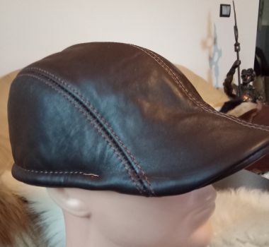 CZAPKA MĘSKA Z NATURALNEJ SKÓRY